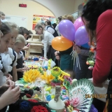 В МБОУ “СОШ №56” г. Чебоксары прошла благотворительная ярмарка «Твори добро»